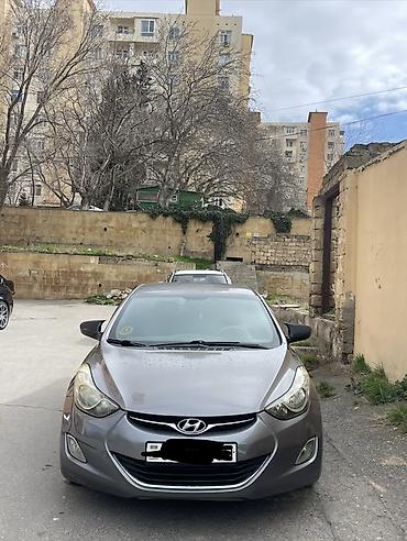 elantra difuzer: Hyundai Elantra: 1.8 l | 2011 il Sedan — 3