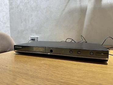DVD və Blu-ray pleyerlər: Samsung DVD Oynadıcı (DVD-D530K) - Kompakt və zərif korpus - Ön — 3