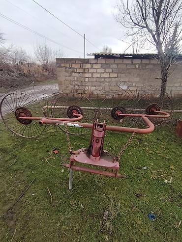 traktor 1221: Mtz82 hər birşeyi işləkdir hec bir problemi yoxdu təkərləri 89 — 4