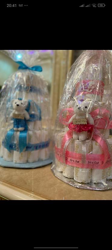 ad gunu dekorlari evde: Məhsul: Körpə üçün bez tortu (diaper cake) Təsvir: - 3 mərtəbəli — 3