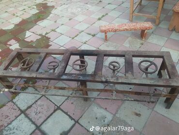 Qabyuyan maşınlar: Plitə Qazlı, Stolüstü