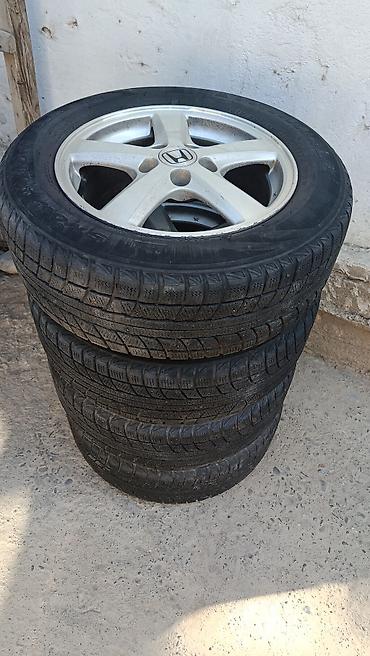 Шиналар жана дисктер: Дөңгөлөктөр монтажда 215 / 60 / R 16, Winter stud, Колдонулган, Комплект, Жеңил унаалар, Куйма, тешиктери - 4 — 4