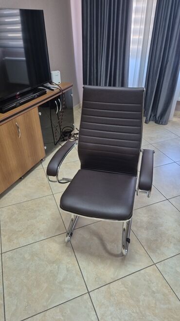 Sifarişlə ofis dəst mebeli: Mebel istehsalı və quraşdırma xidməti - Ofis masaları: İki rəngli — 127