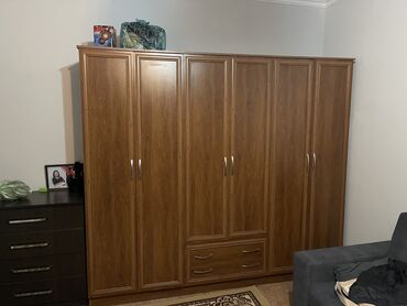 бу мебель для спальни: Уктоочу бөлмө гарнитуру, Колдонулган, Шкаф, Башка өлкө, Өзү алып кетүү, Акылуу жеткирүү