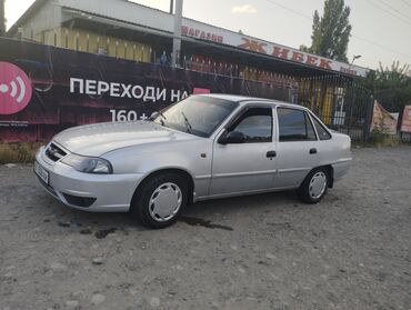 Легковой транспорт: Сдаю в аренду: Легковое авто, Частная аренда