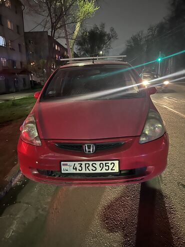 продам авто в рассрочку: Honda Jazz: 2004 г., 1.3 л, Механика, Бензин