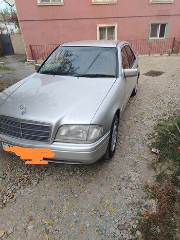 Mercedes-Benz: Mercedes-Benz C-sinfi sedan (W202) - Kuzov: 4 qapılı sedan, gümüşü — 4