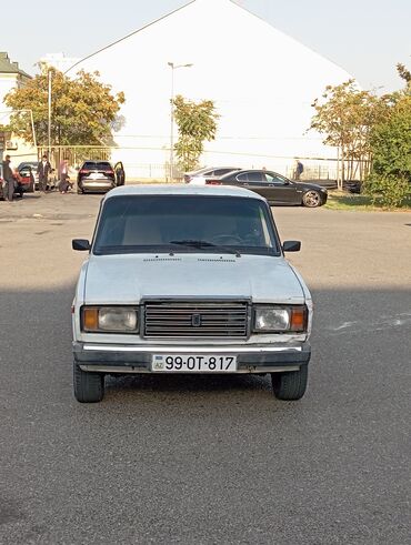 Qaşıqlar: VAZ (LADA) 2107: 1.5 l | 1982 il 296547 km Sedan