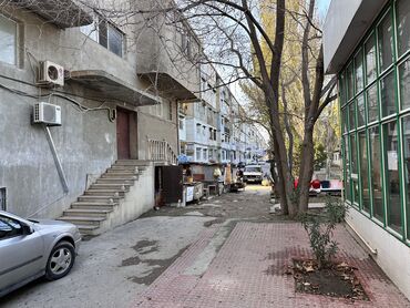 Kommersiya daşınmaz əmlakının satışı: Salam. Obyekt Sumqayıt şəhərinin ən böyük və ən yaşayışlı mikroyonu — 12