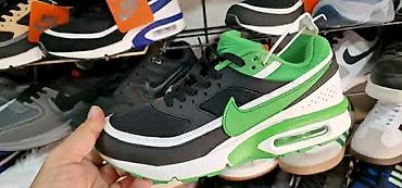valjevo original: Nike air max
36-46
Cena 4800 din — 2