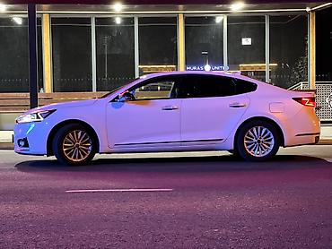 Kia: Kia K7: 2018 г., Седан — 9