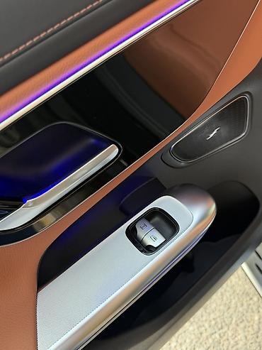 гелик электро: Mercedes-Benz GLC-Class: 2025 г., 2 л, Электромобиль, Кроссовер — 9