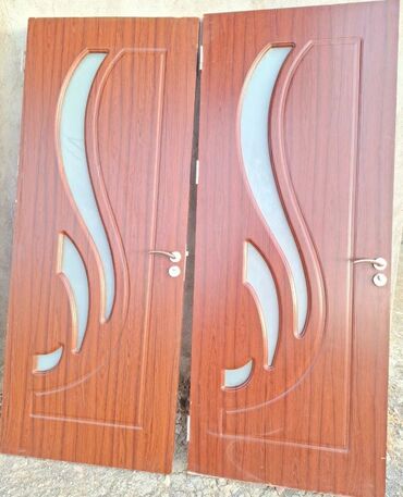 otağ qapları: Məhsul: Daxili otaq qapıları – 2 ədəd - Material: Taxta teksturasına