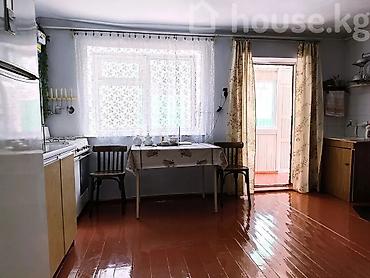 Продажа коттеджей и домов: 🏡 **Срочно продаётся дом в районе рынка Баят** 🏠 Дом **1,5 этажный — 10