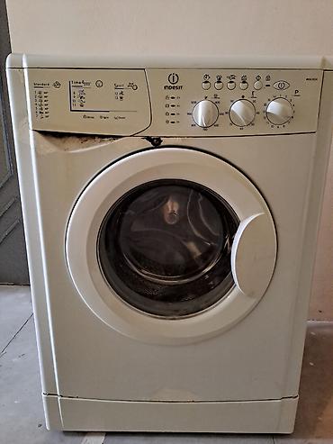maṣın: Indesit paltaryuyan maşın – ön yükləməli, mexaniki idareetme. Ehtiyat — 1