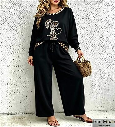 elipsa kompleti: Komplet
Cena 2800
Vel.do 3xl
V22 — 2