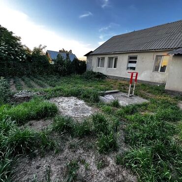 продаю дом село пригородное: 105 м², 4 комнаты, Требуется ремонт