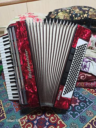 Аккордеоны: Продаются аккордеоны по выгодной цене,в отличном состоянии, звоните — 2