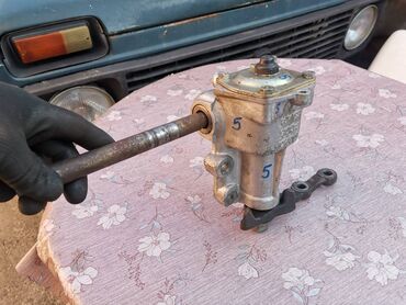 Auto delovi: Puž(glava) volana Lada 2107 Rivu, Lada 2104 Karavan, Lada 2105 Lada — 4