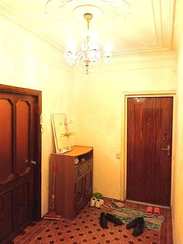 xalqlar dostluğu ev: Bakı, 8-ci kilometr, 5 otaqlı, Köhnə tikili, m. Xalqlar Dostluğu, 120 kv. m — 3