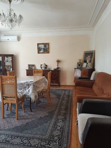 Həyət evləri və villaların satışı: 5 otaqlı, 235 kv. m, Orta təmir — 4