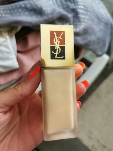 vfx pro puder: Ysl original puder
svetla nijansa oil free
samo testiran