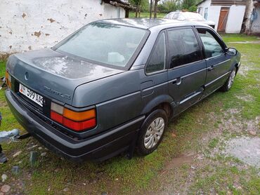 обшивка на пассат: Volkswagen Passat: 1988 г., 1.8 л, Седан