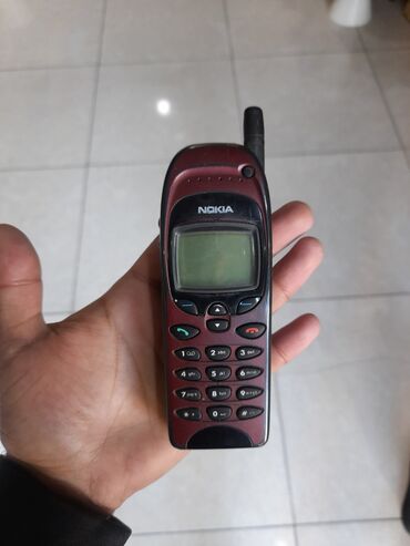 telefon satisi lalafo: Nokia E71, rəng - Bej, Düyməli