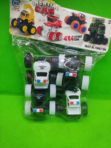 детская машина на пульте управления: Набор инерционных игрушечных машинок 4x4 “Inertial Car / Stunt Car” -