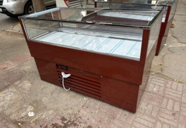 Промышленные морозильники: Balıq və toyuq məhsulları üçün sifarişle hazirlanir 6ay zemanetle