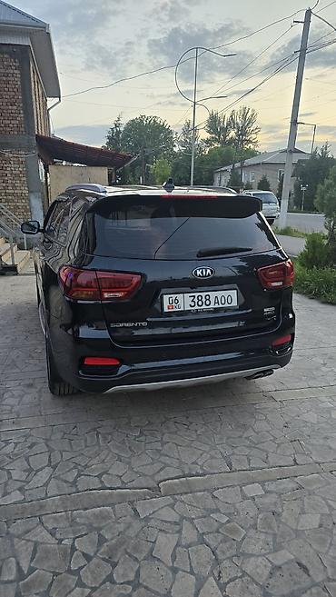 Kia: Kia Sorento: 2018 г., Кроссовер — 10