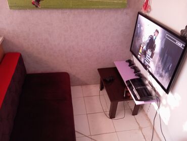 Hazır biznes: Ps 3 dest satilir. 109 ekran tv, ps 3 fat, jurnalni, divan. icinde 20