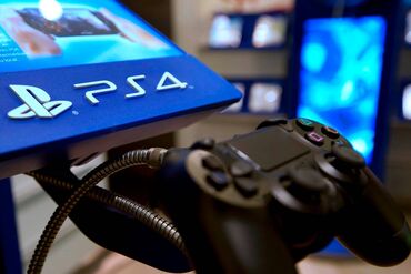 fat: Hər növ sade ve prosivkali PlayStation 4 konsollarinin satisi PS 4