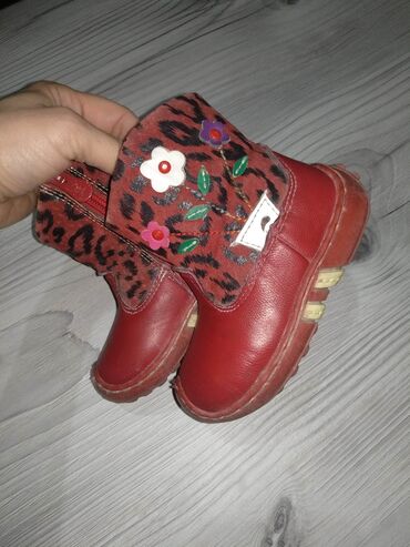 Детская обувь: Отличные ботинки, кроссовки, сапоги для девочки/ мальчика, из — 3