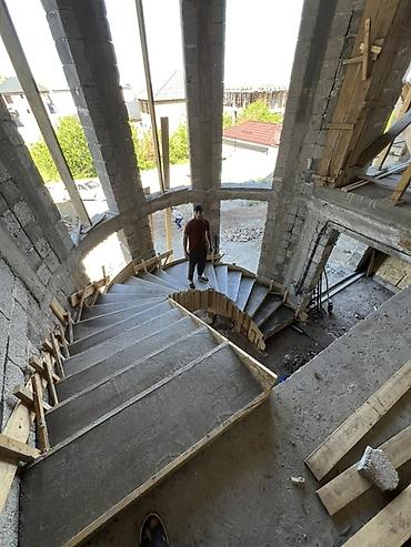plant beton: Бетонная лестница Для дома, Форма лестницы: Винтовая — 7