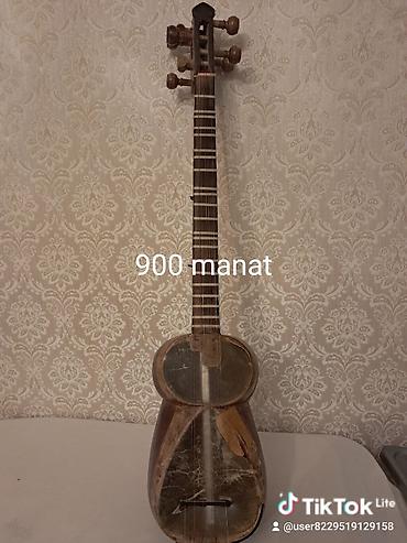 tar qabi: Tar Kamilli musiqi aləti - Növ: Azərbaycan tarı (6 əsas sim — 3