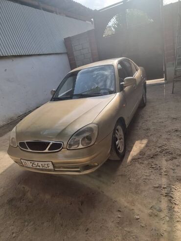 mazda capella авто: Daewoo Nubira: 1999 г., 1.6 л, Механика, Бензин, Седан