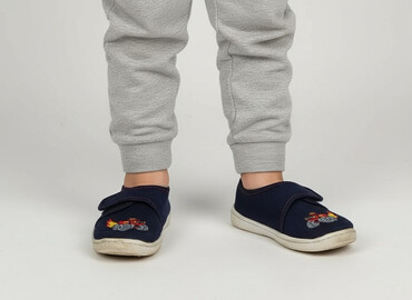 sandały na szpilce ccc: Slippers 27, Used