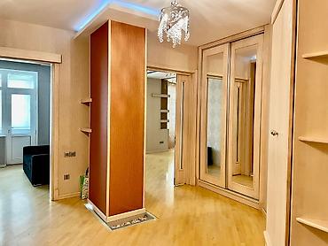 Mənzil kirayələyirəm: 2 otaqlı, 130 kv. m — 3