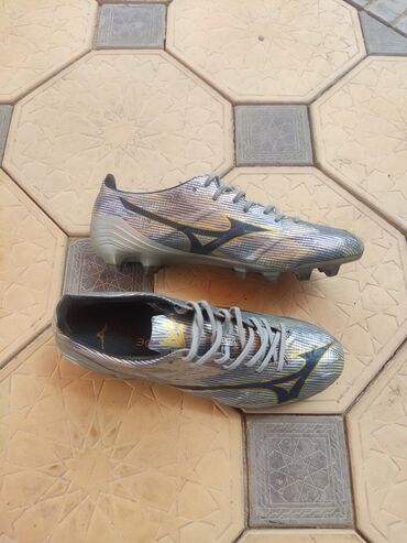 футбольные бутсы цена: Бутсы Mizuno Alpha 2 Made in Japan. 41 (265). состояние 10/10, в