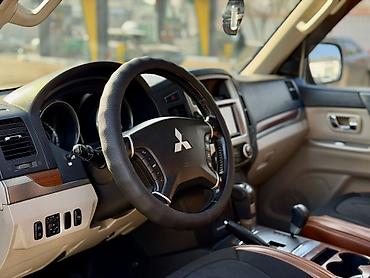 Mitsubishi: Mitsubishi Pajero: 2010 г., 3 л, Автомат, Бензин, Внедорожник — 11