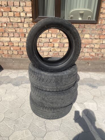 Шины: Шины 225 / 55 / R 17, Зима, Б/у, Комплект, Легковые, Япония, Bridgestone