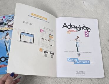 Udžbenici: Adosphere 3 udzbenik, radna sveska i CD za francuski jezik, za 6 i 7 — 8