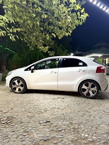 Kia: Kia Rio: 1.4 л | 2012 г. Хэтчбэк — 3