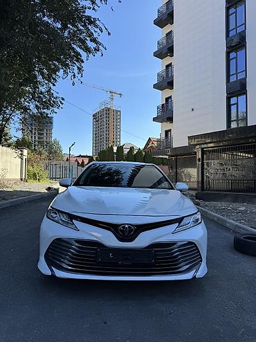 Toyota Camry: 2019 г., 2.5 л, Автомат, Бензин
