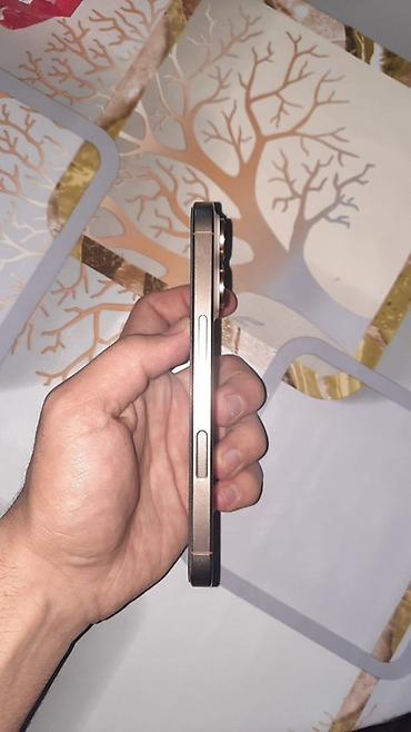 ip 16: IPhone 16 Pro, 256 GB, Qızılı, Face ID — 2