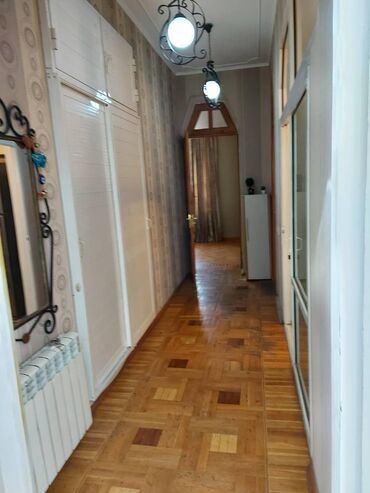 Uzunmüddətli kirayə evlər: 198 kv. m, 4 otaqlı — 16