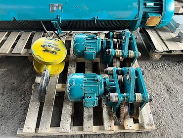 Тельферы: Продаём б/у тельфер (подъёмник) грузоподъёмностью 10 тонн. Длина троса — 1