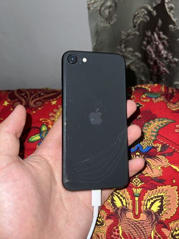 apple se: IPhone SE 2020, Б/у, 64 ГБ, Черный, 74 %