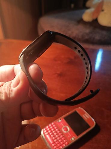 xiaomi mi band 1: Ksiomi ban 8 saat sensor zaredkani 6 gun saxliyir. rewoki xereb olub — 2